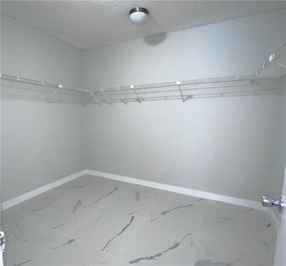 701 N Pine Island Road 303, Plantation, FL 33324 — photo 10 of 20