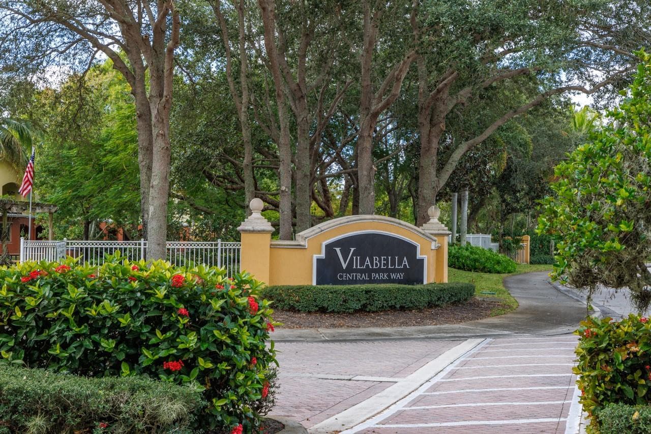 55 SE Palermo Court 105, Stuart, FL 34994 — photo 1 of 40