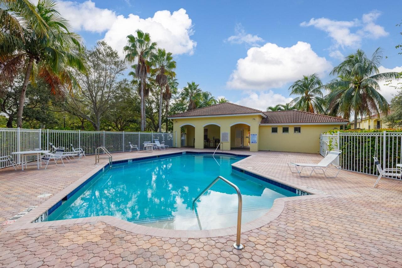 55 SE Palermo Court 105, Stuart, FL 34994 — photo 32 of 40