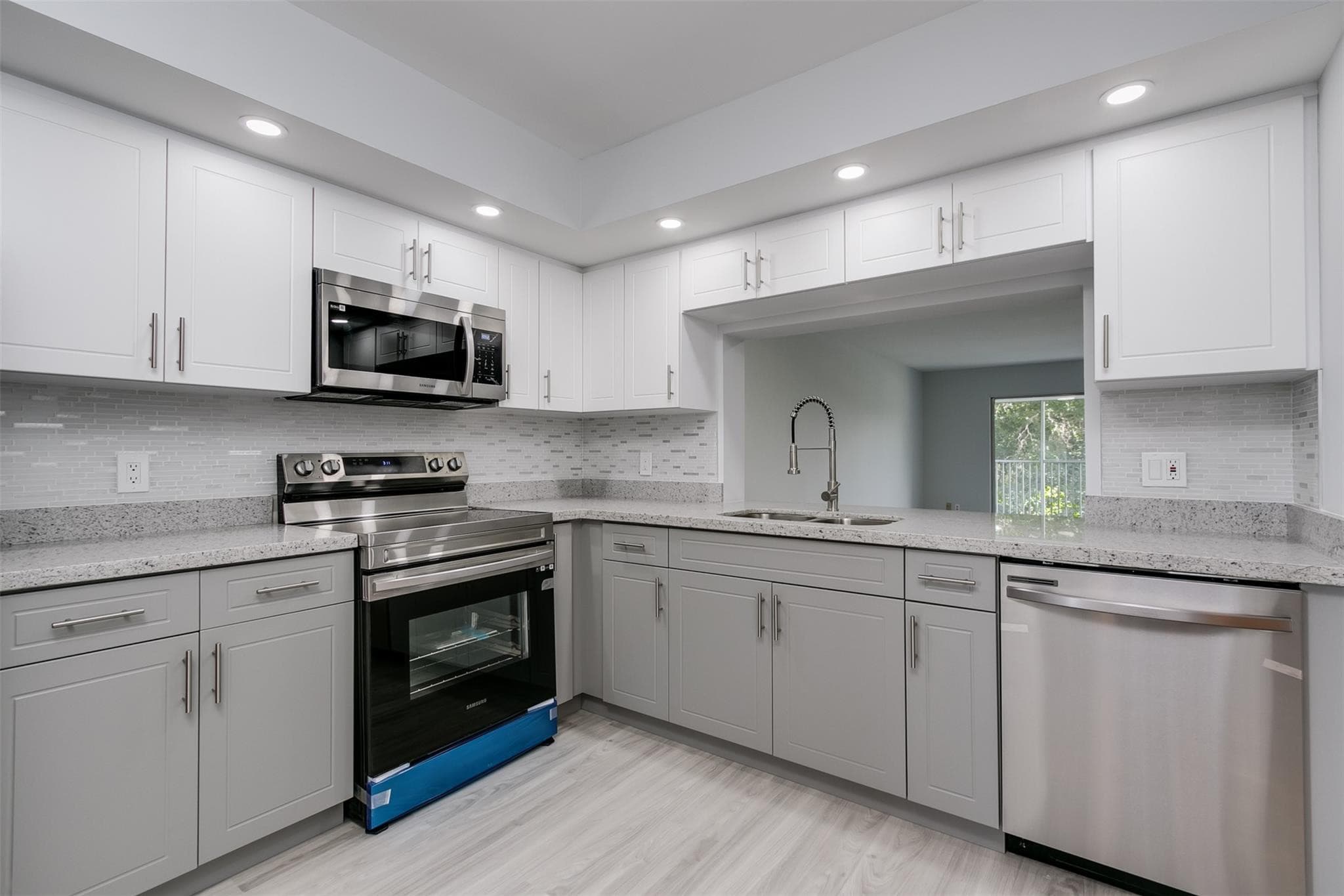 12600 SW 5th Court 408L, Pembroke Pines, FL 33027 — photo 3 of 40