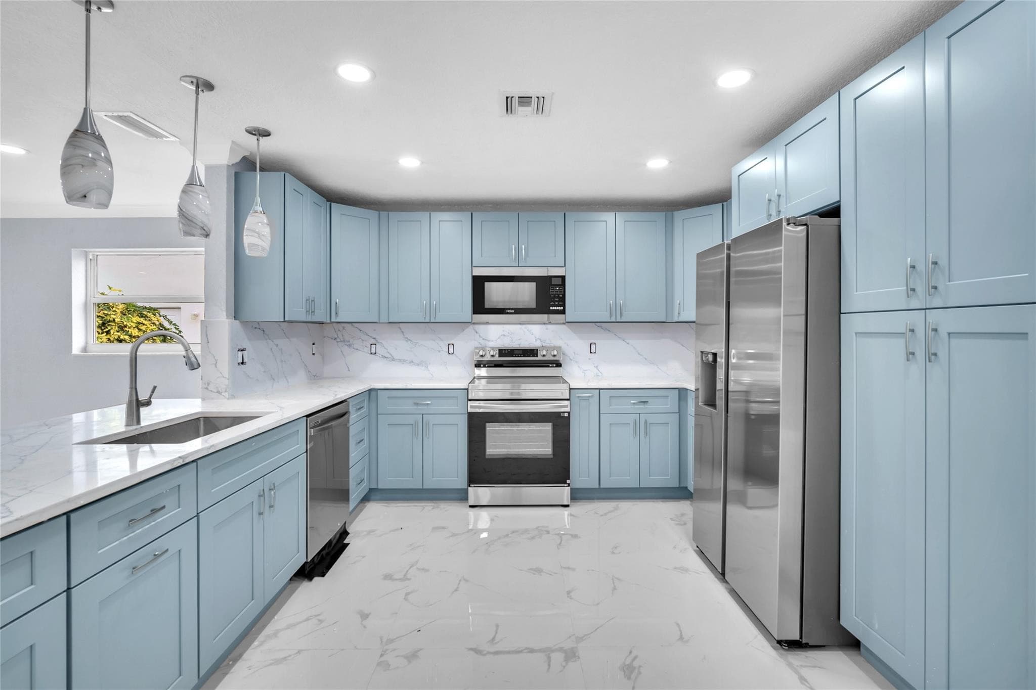 3260 NW 63rd Street, Fort Lauderdale, FL 33309 — photo 1 of 41