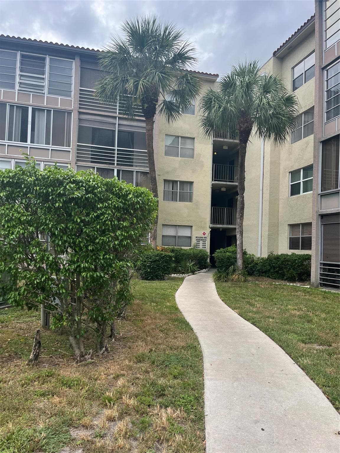 1800 sw 81 Ave N 81 Ave Lauderdale Avenue 1418, North Lauderdale, FL 33068 — photo 1 of 21