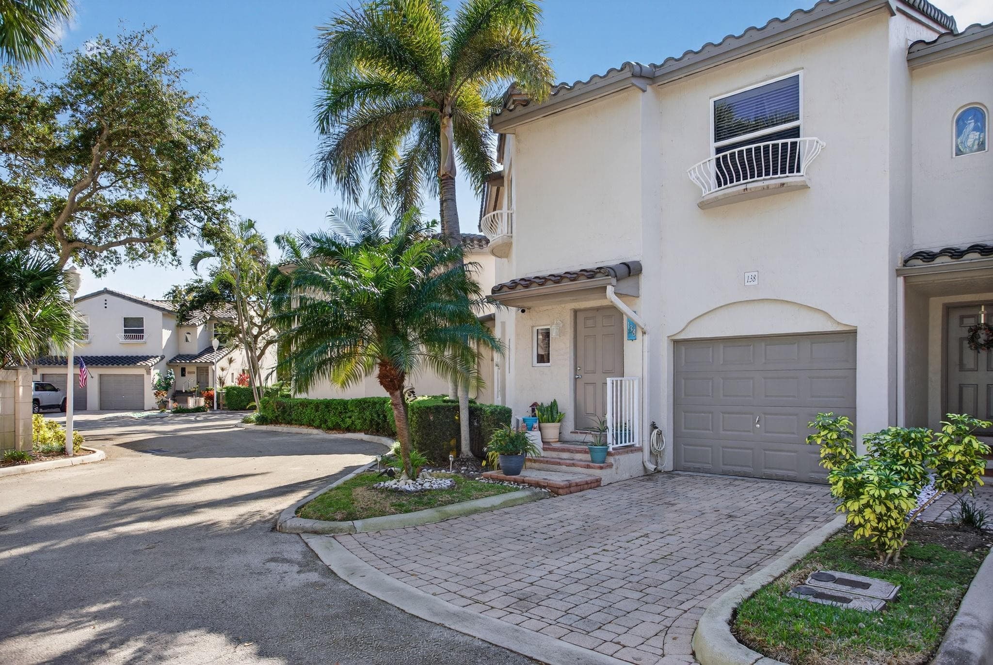1900 Oceanwalk Lane 138, Lauderdale-By-The-Sea, FL 33062 — photo 1 of 48