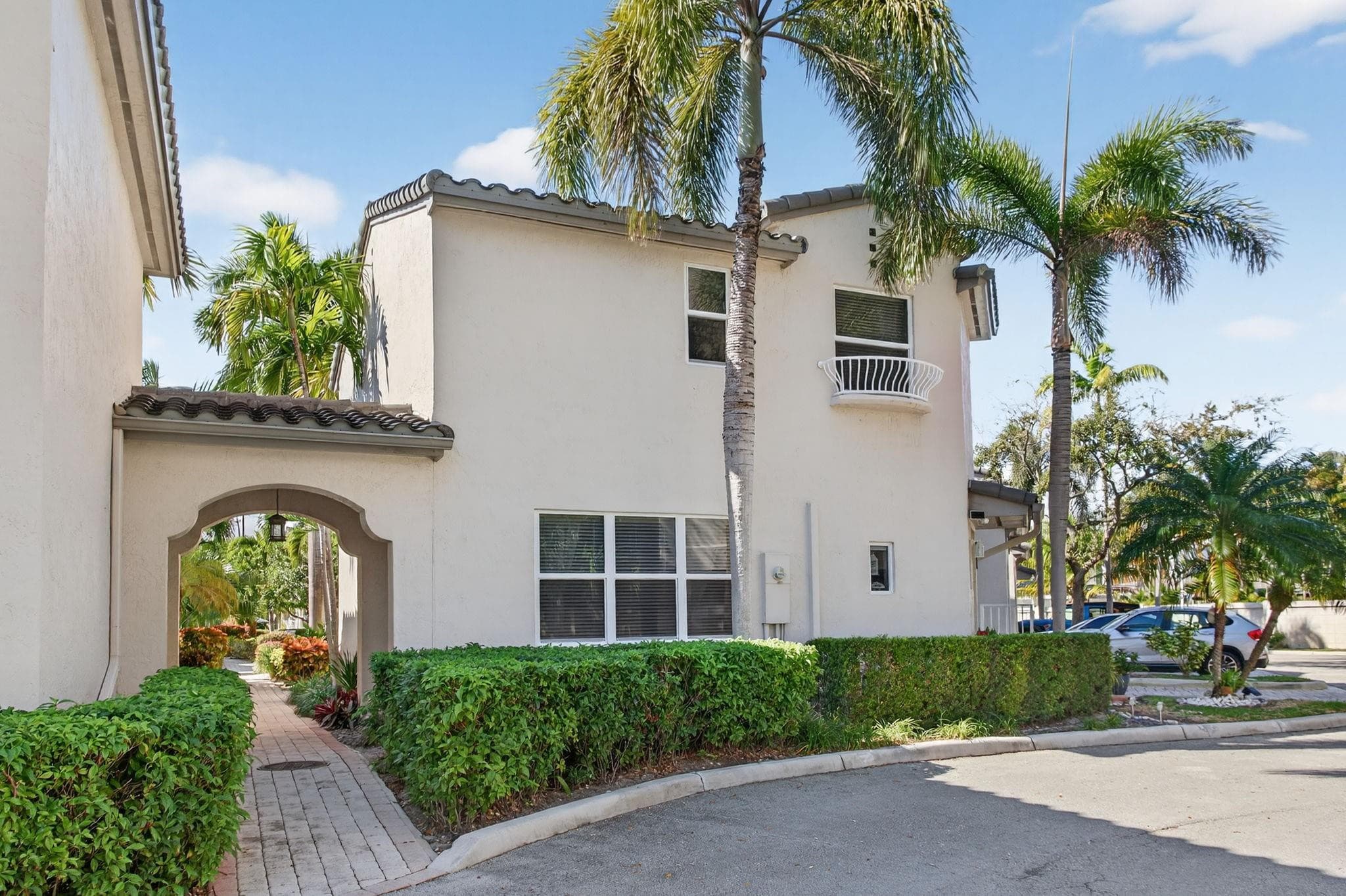 1900 Oceanwalk Lane 138, Lauderdale-By-The-Sea, FL 33062 — photo 4 of 48