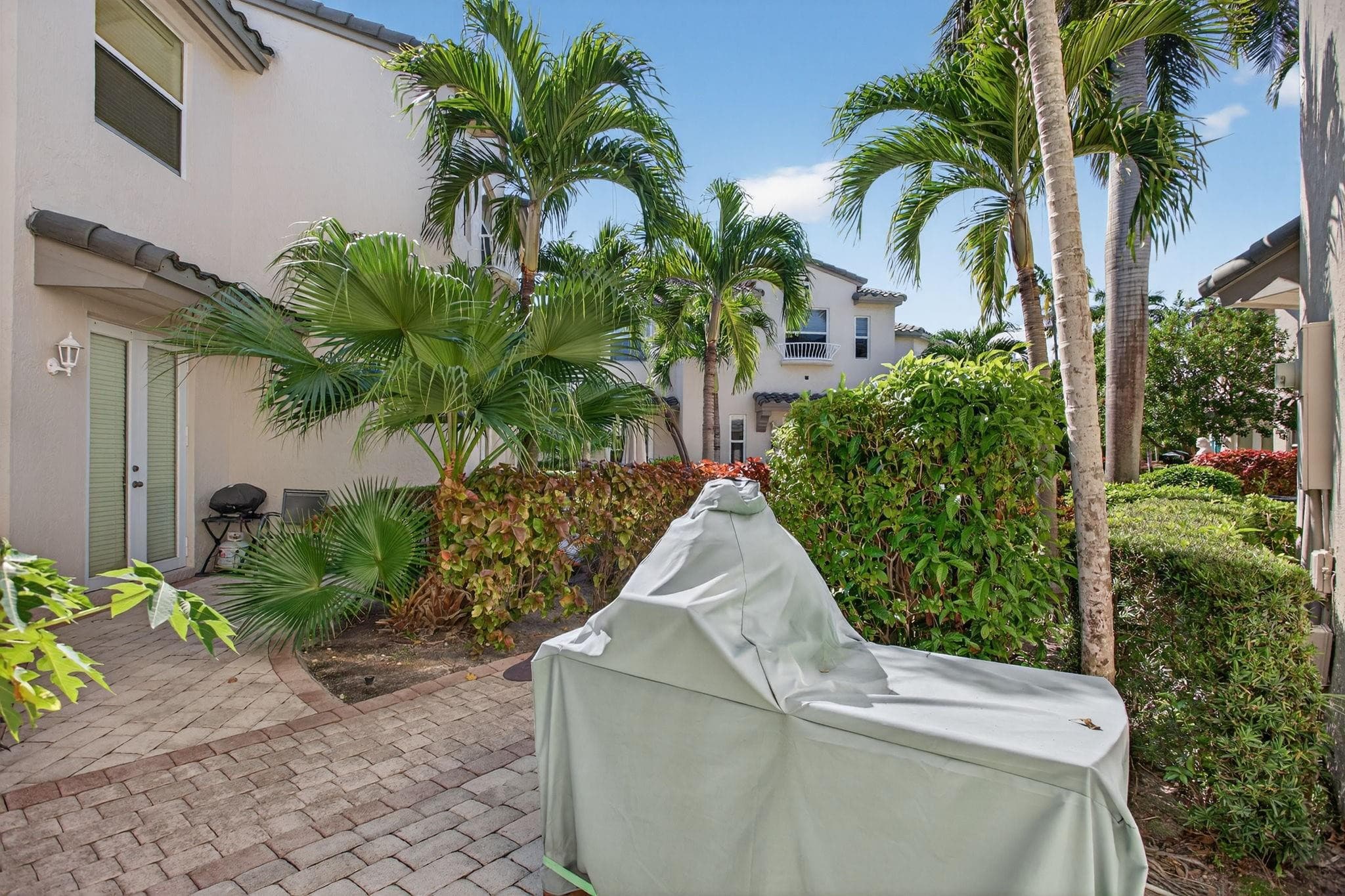 1900 Oceanwalk Lane 138, Lauderdale-By-The-Sea, FL 33062 — photo 32 of 48