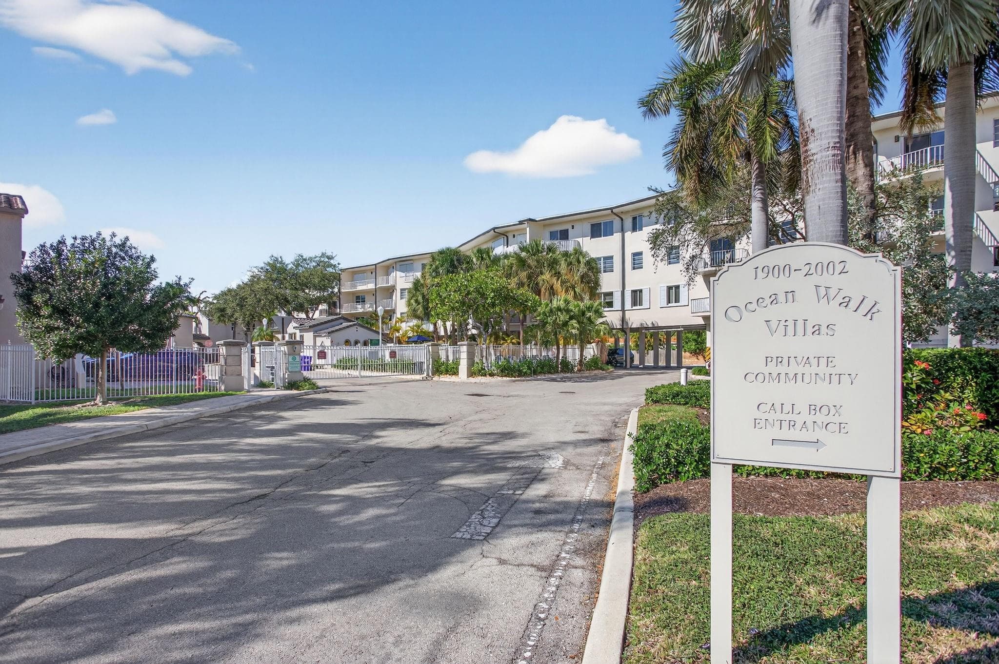 1900 Oceanwalk Lane 138, Lauderdale-By-The-Sea, FL 33062 — photo 38 of 48