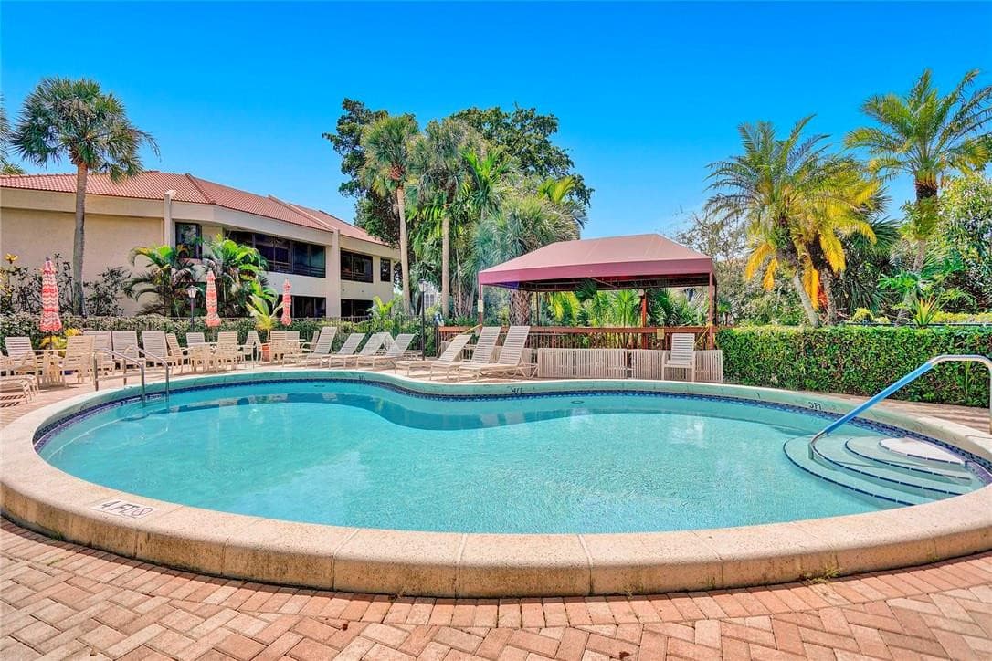 7484 La Paz Boulevard 101, Boca Raton, FL 33433 — photo 4 of 46