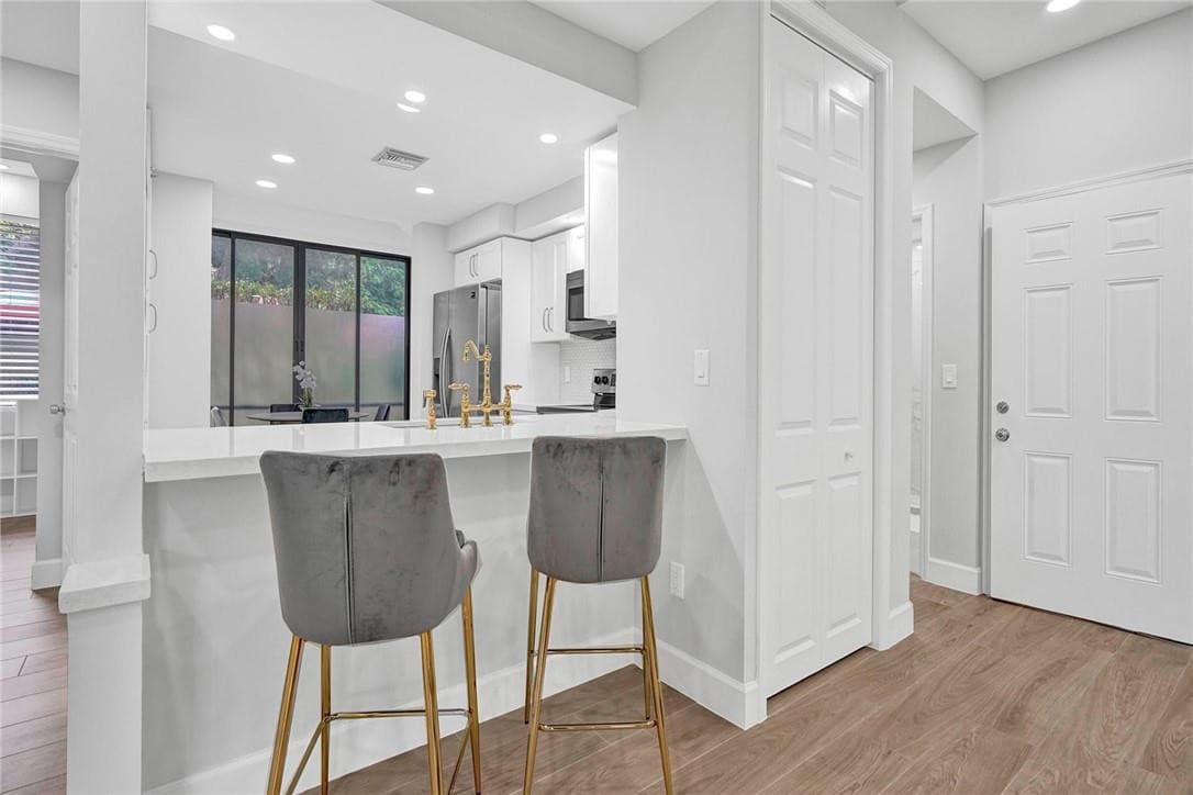 7484 La Paz Boulevard 101, Boca Raton, FL 33433 — photo 15 of 46