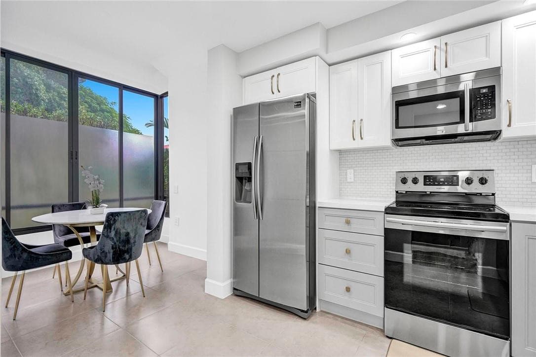 7484 La Paz Boulevard 101, Boca Raton, FL 33433 — photo 16 of 46