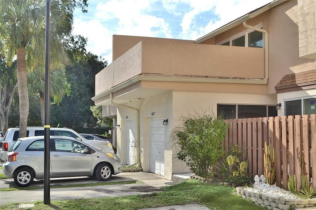 8237 NW 8th Court 4, Plantation, FL 33324 — photo 20 of 26