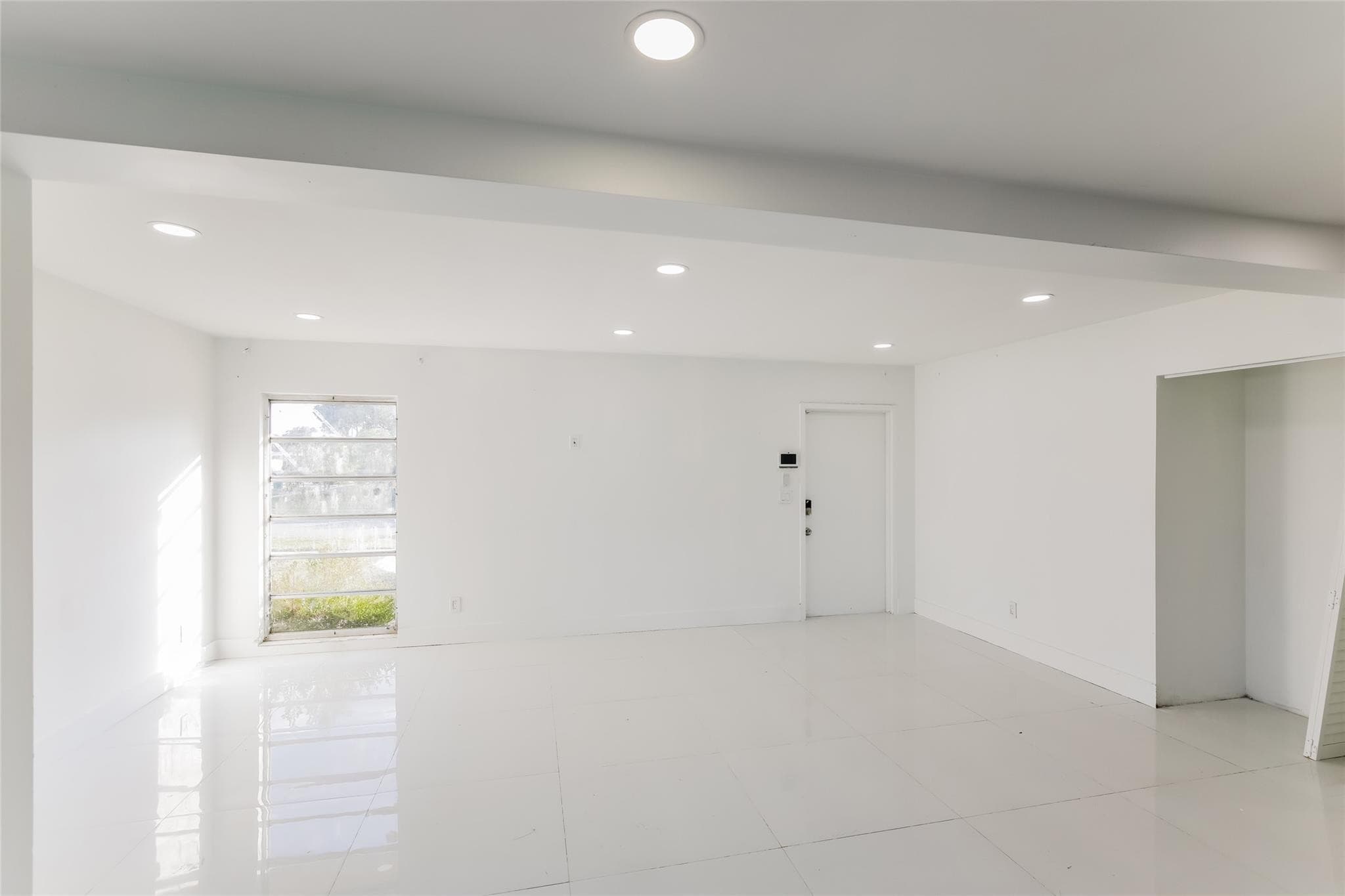 6609 NW 80th Court, Tamarac, FL 33321 — photo 9 of 17
