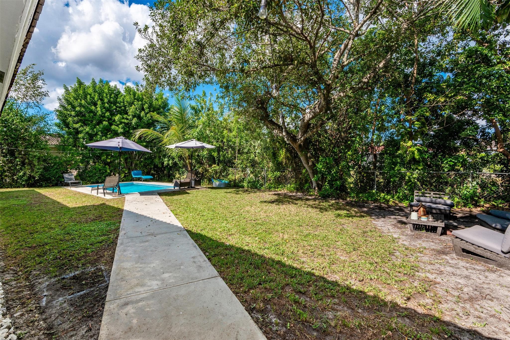 7509 NW 40th Place, Coral Springs, FL 33065 — photo 34 of 43