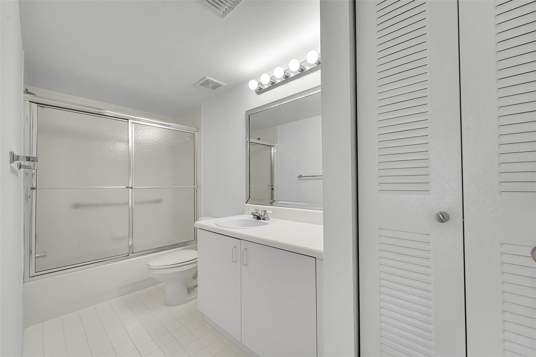 9537 Weldon Circle 202, Fort Lauderdale, FL 33321 — photo 16 of 54