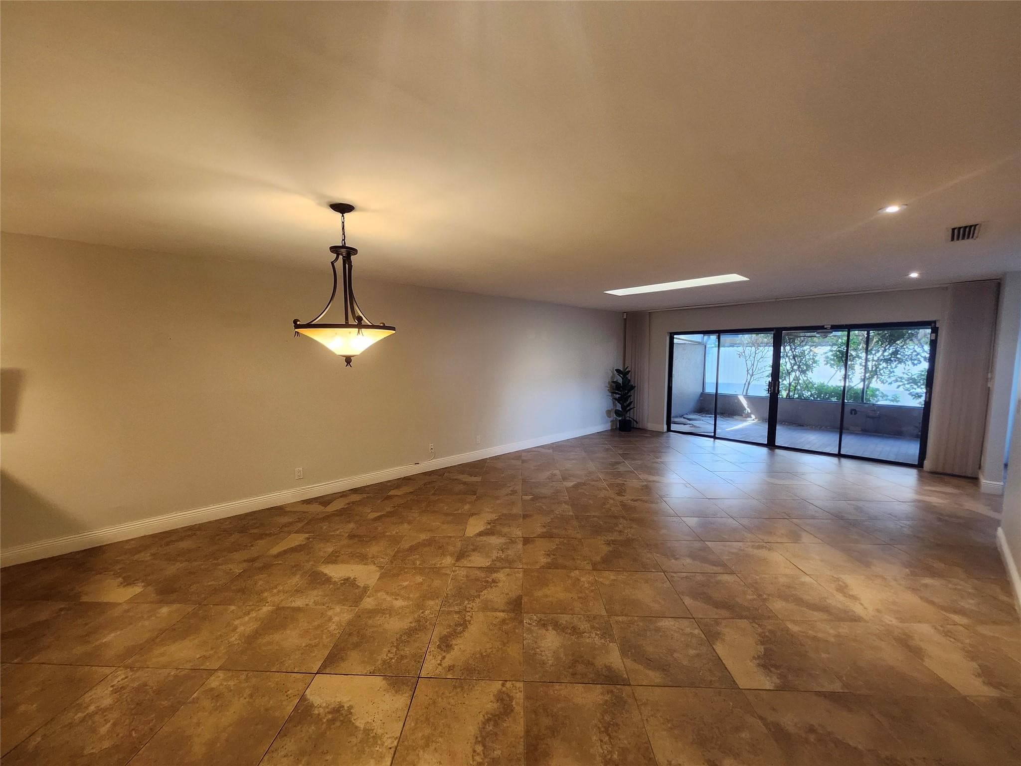 201 Dunwoody Lane 17-87, Hollywood, FL 33021 — photo 6 of 32