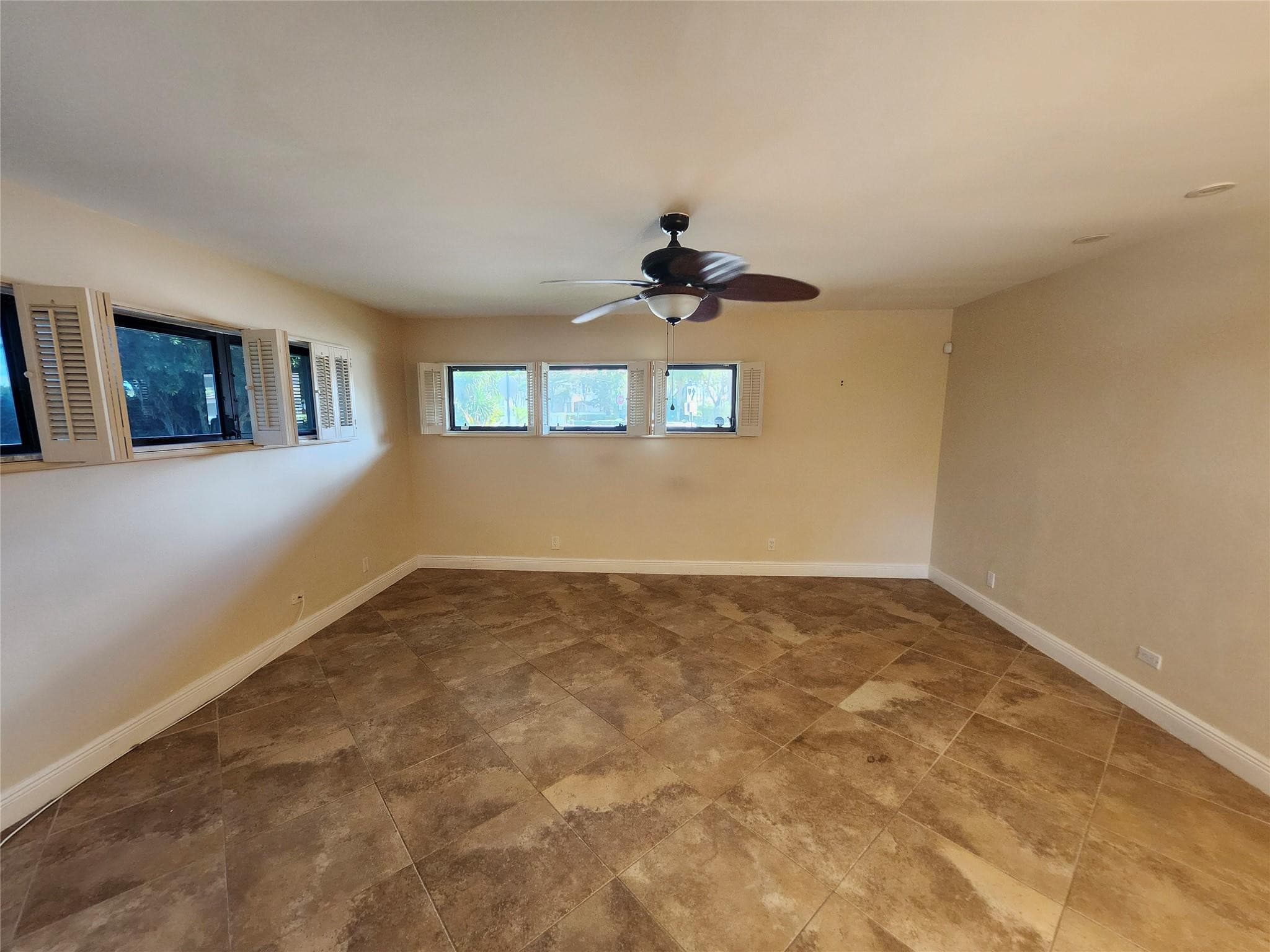 201 Dunwoody Lane 17-87, Hollywood, FL 33021 — photo 15 of 32