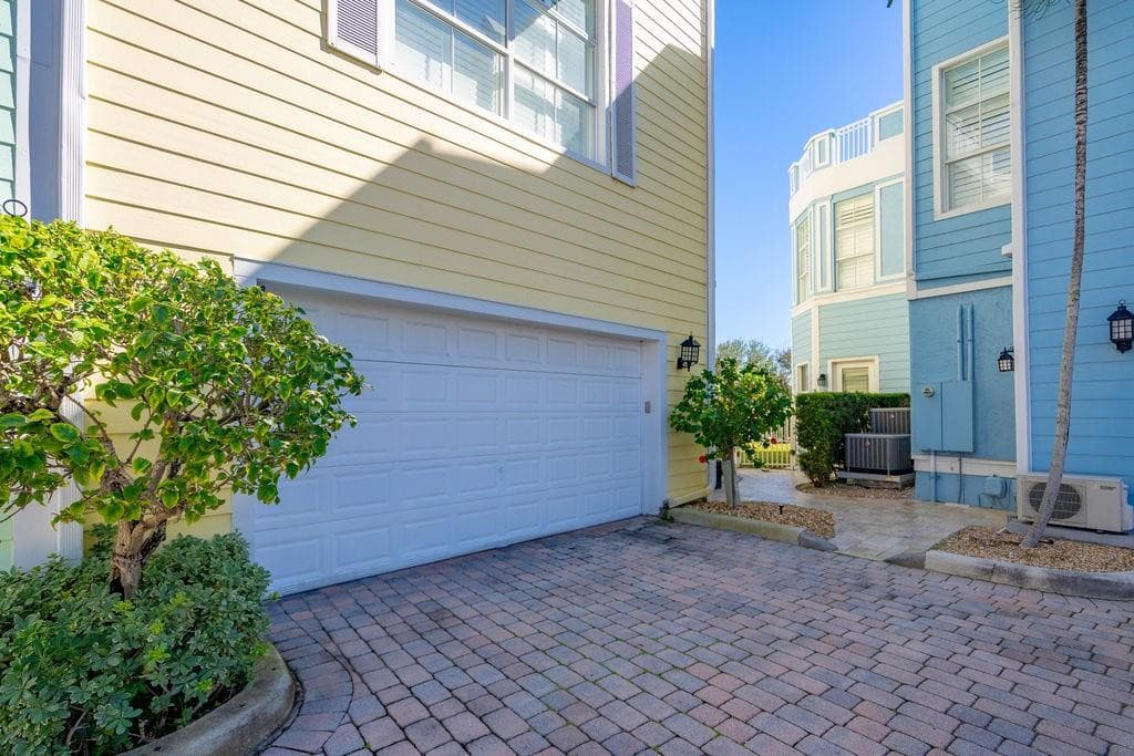 2825 Marina Circle 2825, Lighthouse Point, FL 33064 — photo 42 of 48