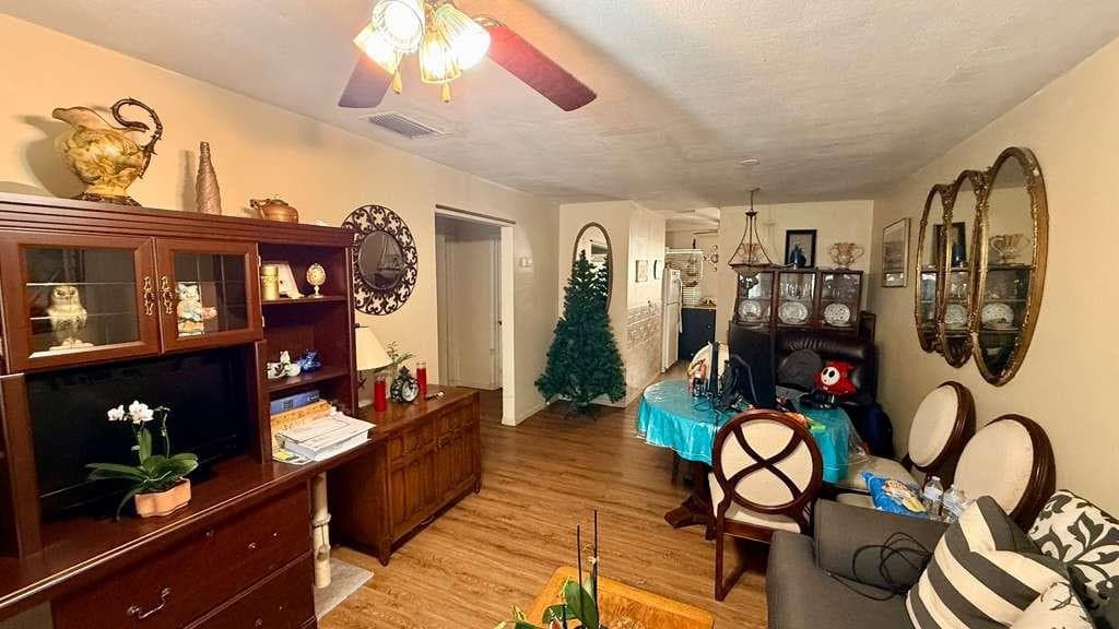 280 NE 40th Court, Oakland Park, FL 33334 — photo 14 of 26