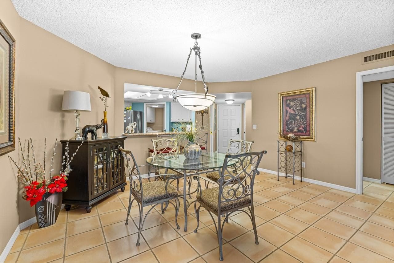 1815 Mooringline Drive 2e, Vero Beach, FL 32963 — photo 22 of 42