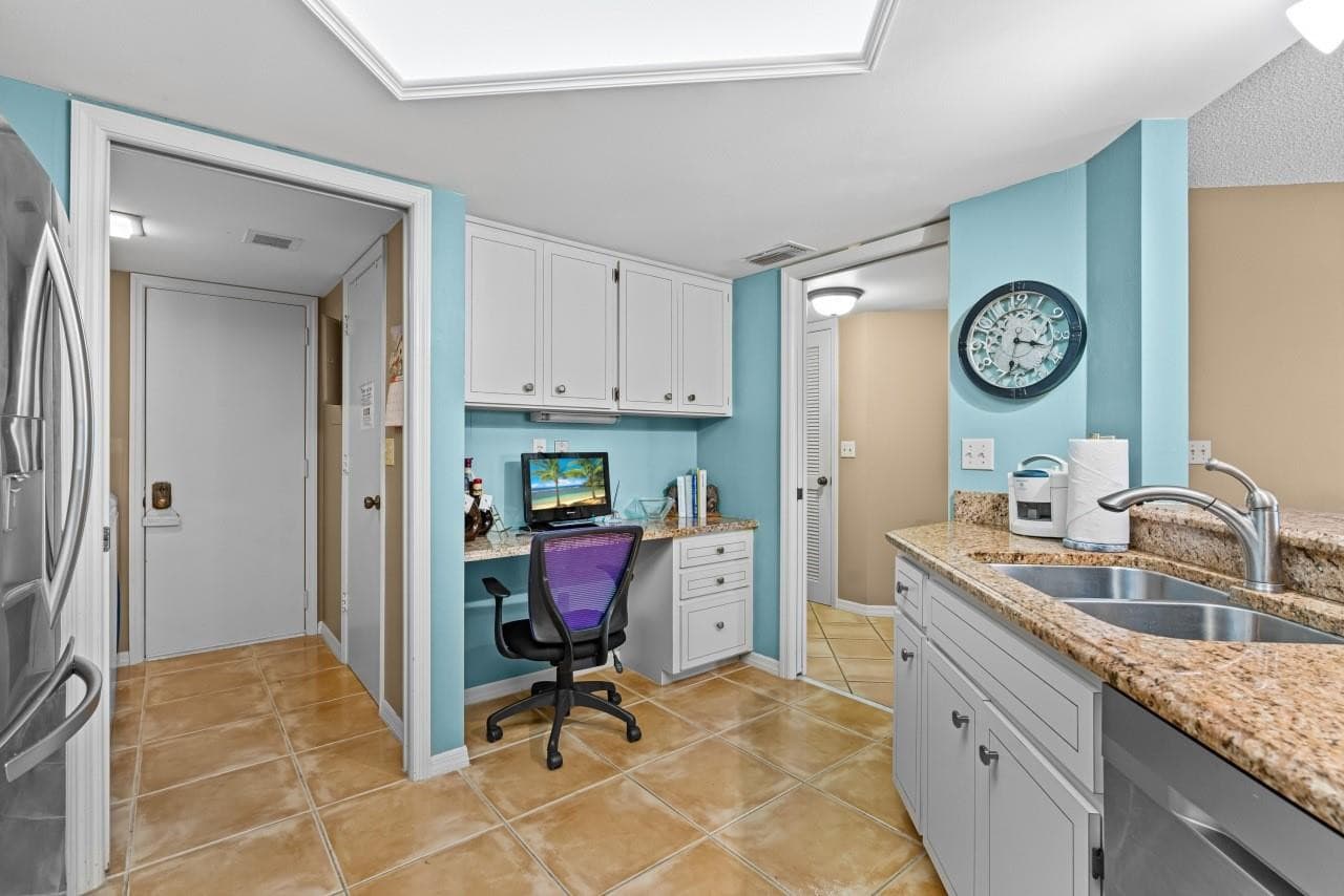 1815 Mooringline Drive 2e, Vero Beach, FL 32963 — photo 19 of 42