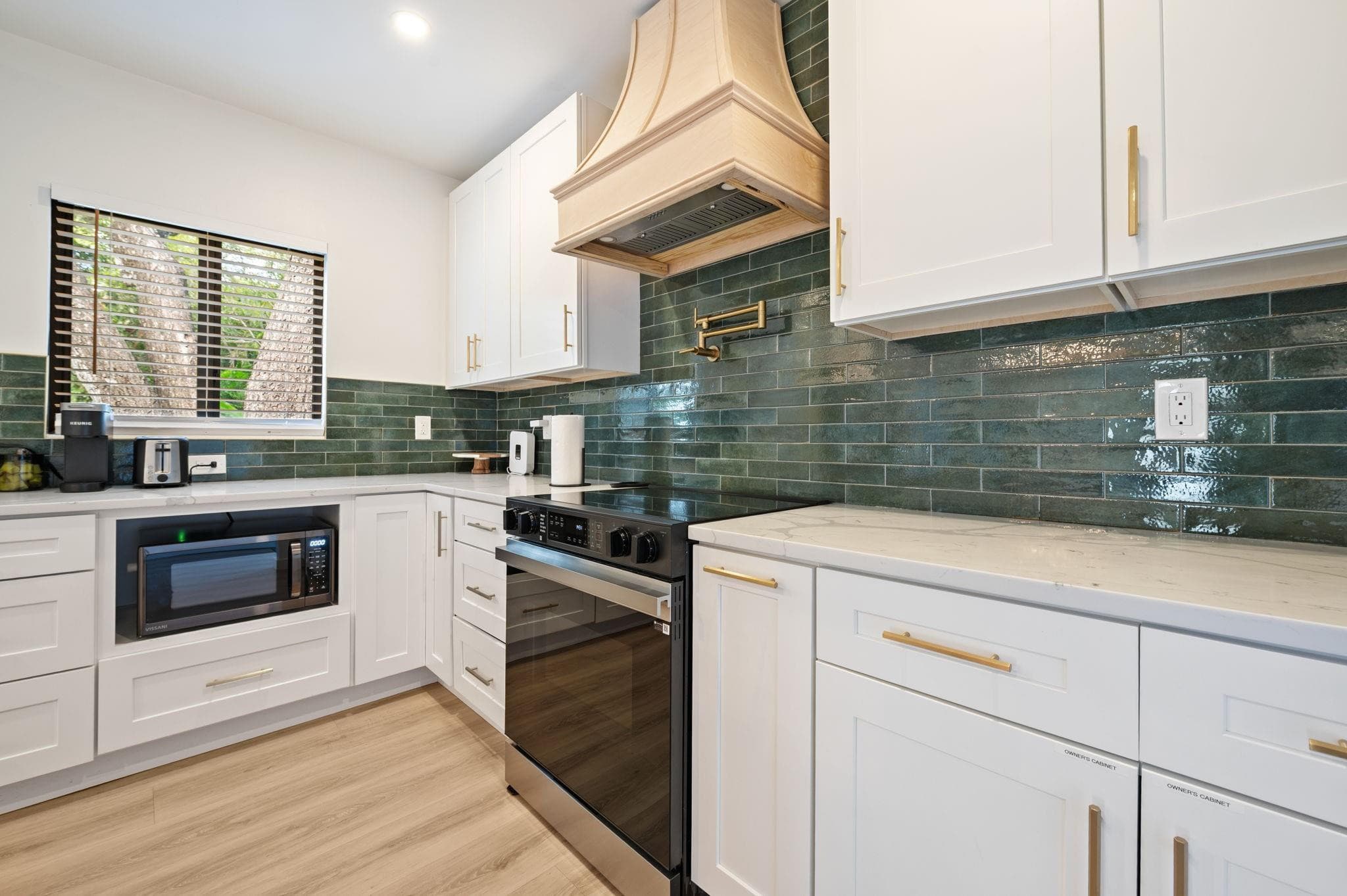 648 NE 16th Terrace, Fort Lauderdale, FL 33304 — photo 9 of 33