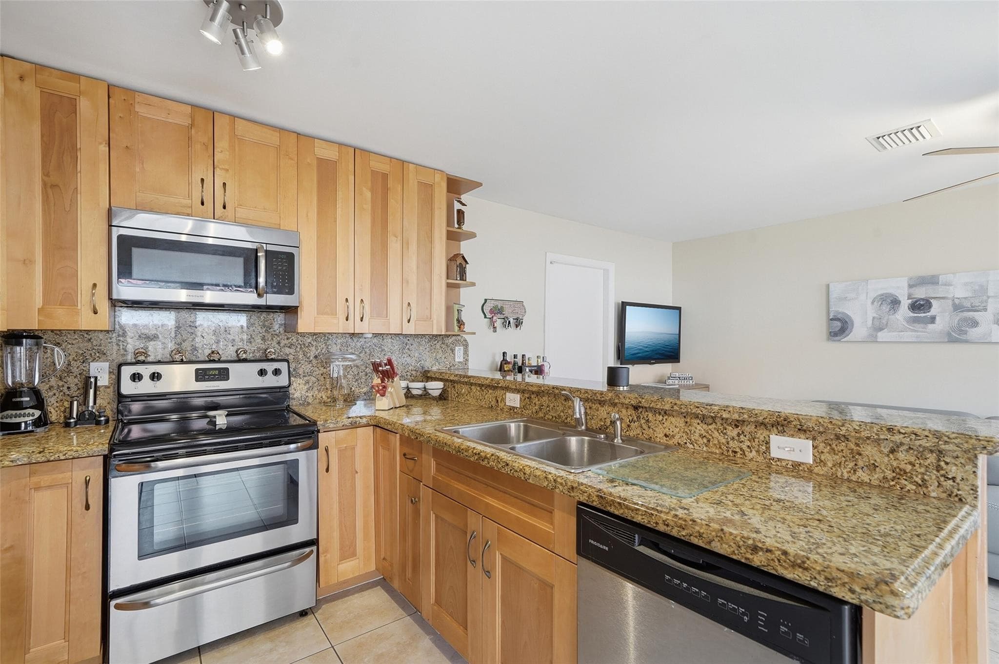 16921 SW 92nd Court, Palmetto Bay, FL 33157 — photo 33 of 57