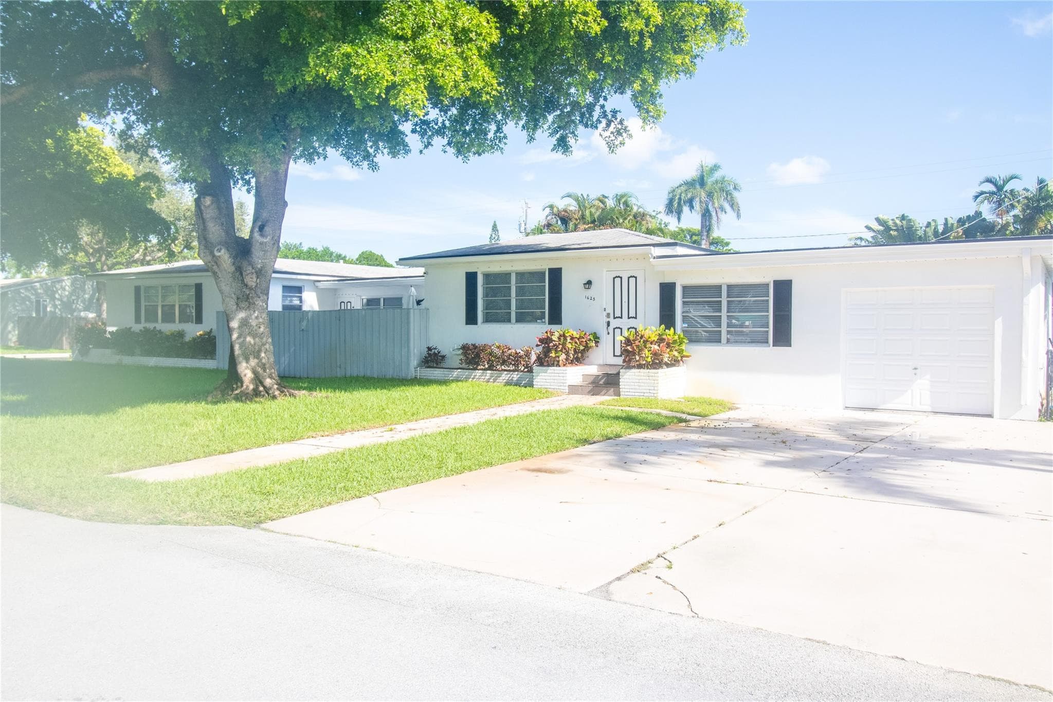 1625 Cleveland Street, Hollywood, FL 33020 — photo 52 of 62