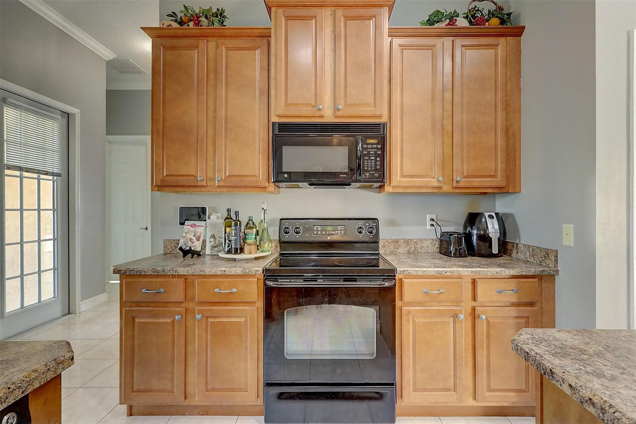 3125 SW Savona Boulevard, Port St. Lucie, FL 34953 — photo 9 of 40