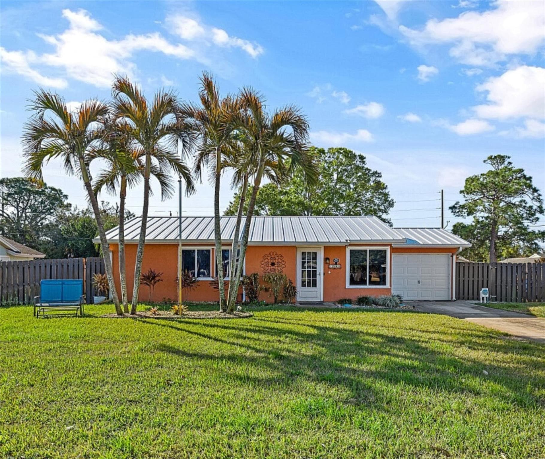 1085 24th Place, Vero Beach, FL 32962 — photo 1 of 31