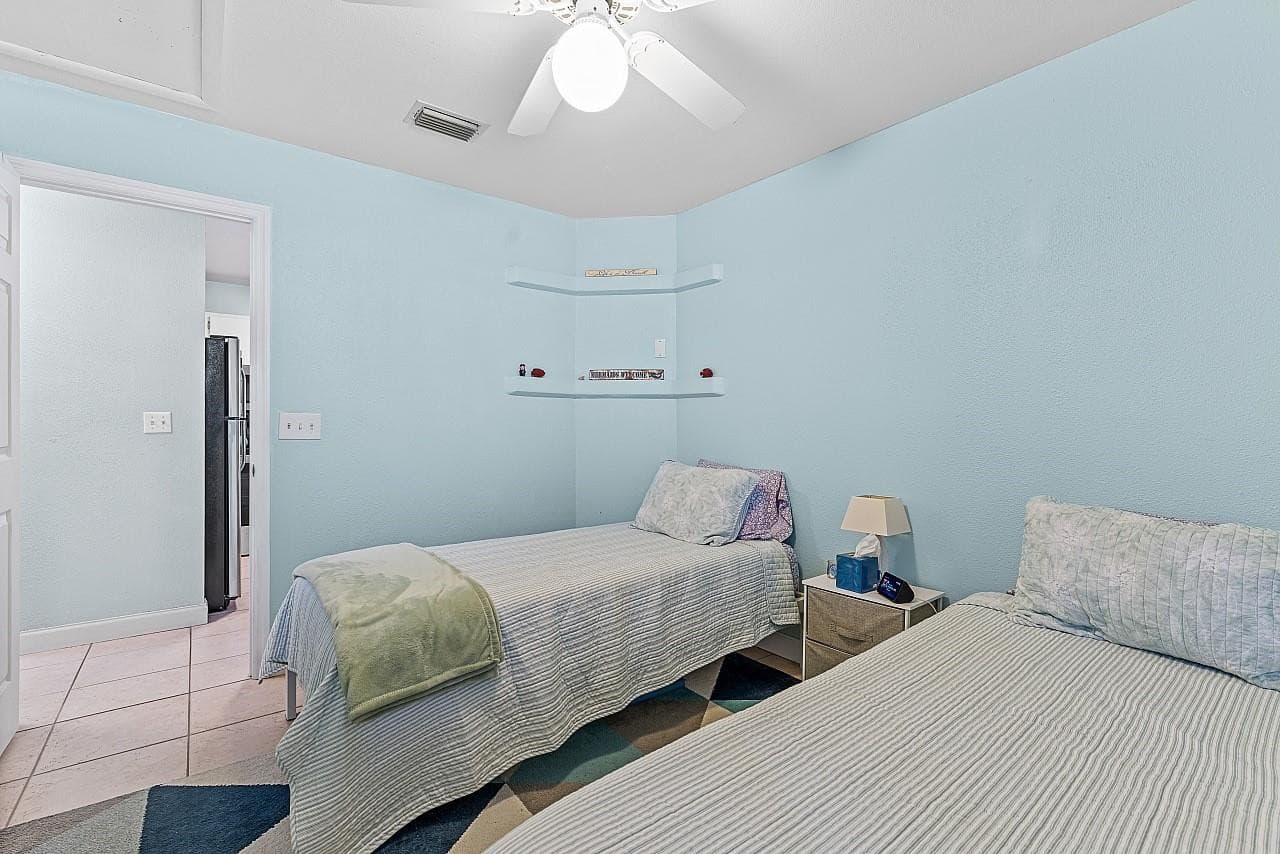 1085 24th Place, Vero Beach, FL 32962 — photo 17 of 31