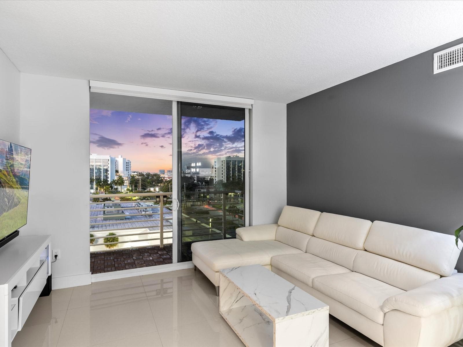 18800 NE 29th Avenue 704, Aventura, FL 33180 — photo 5 of 28