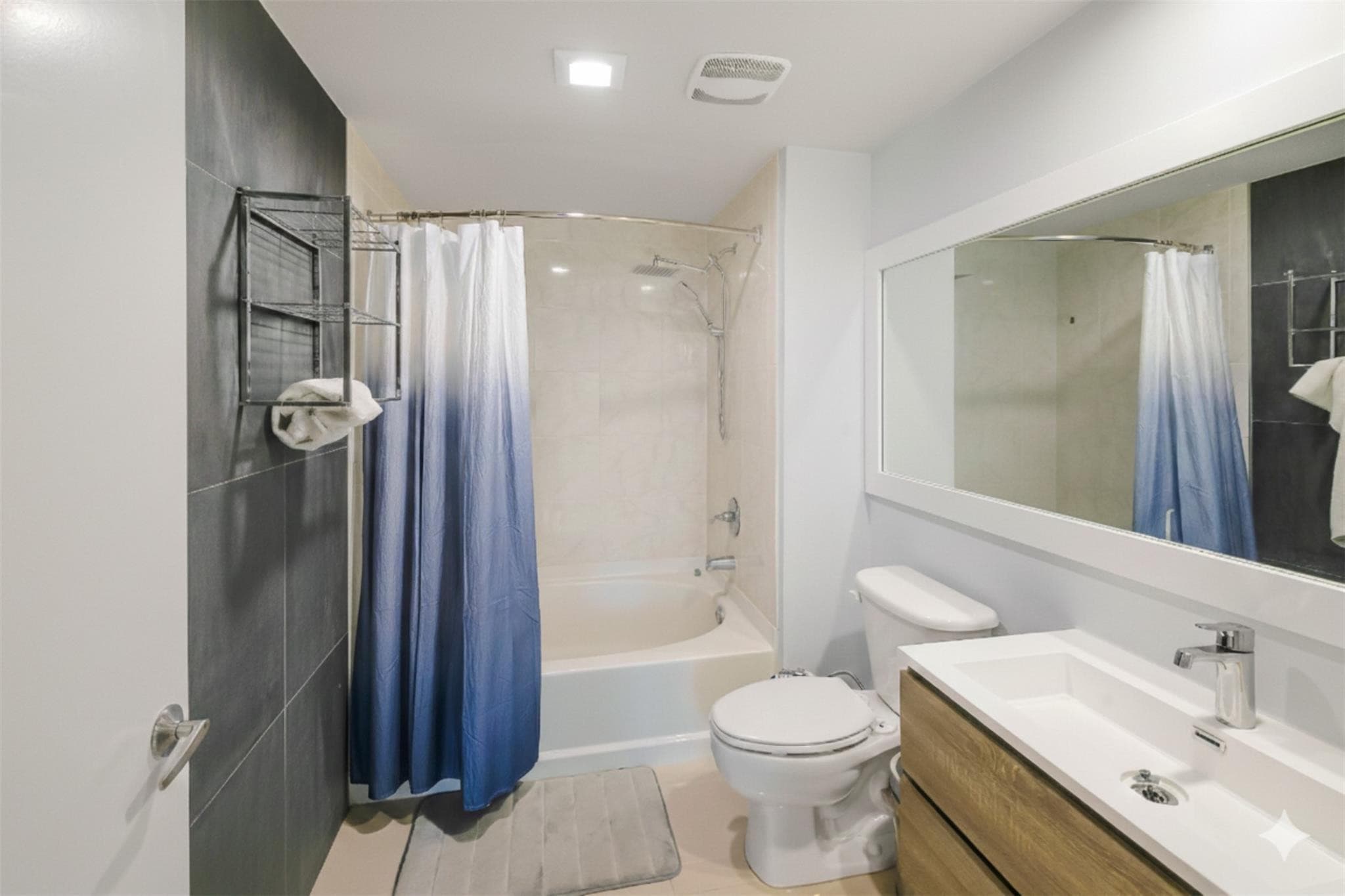 18800 NE 29th Avenue 704, Aventura, FL 33180 — photo 16 of 28
