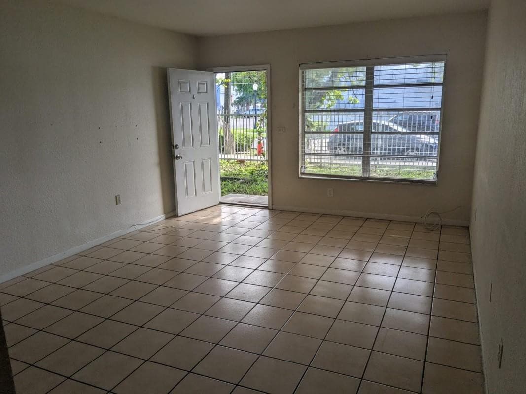 17367 SW 95th Avenue 17367, Palmetto Bay, FL 33157 — photo 2 of 22