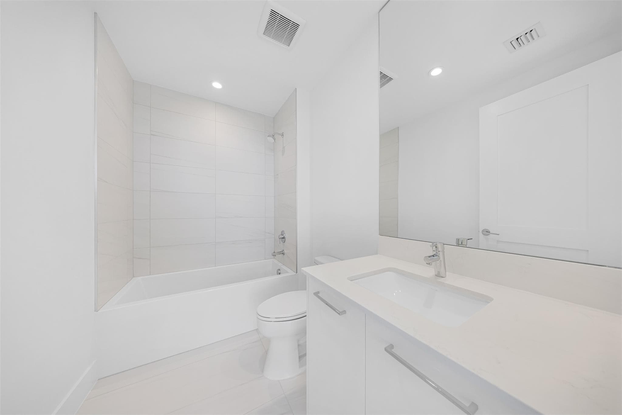 153 N Seabreeze 2503-S, Fort Lauderdale, FL 33304 — photo 25 of 55