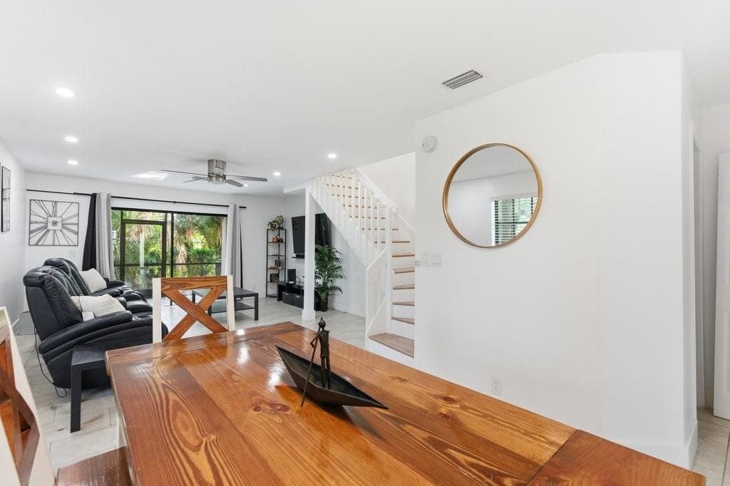 10900 W Sample Road, Coral Springs, FL 33065 — photo 4 of 31