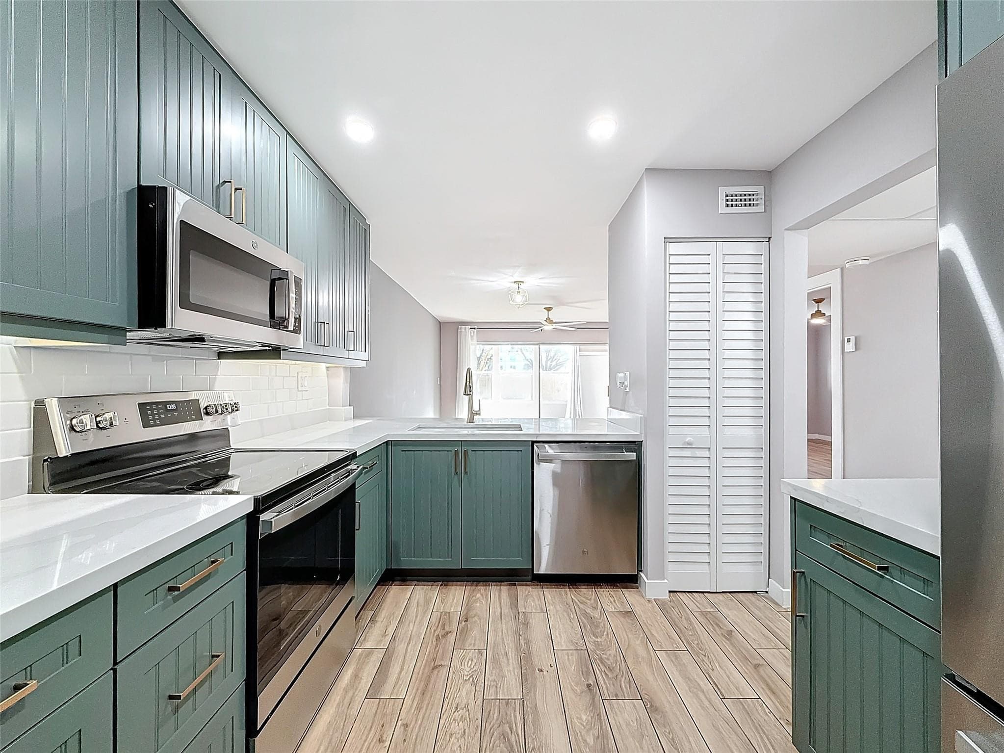 8818 W Mcnab Road 103, Tamarac, FL 33321 — photo 8 of 56