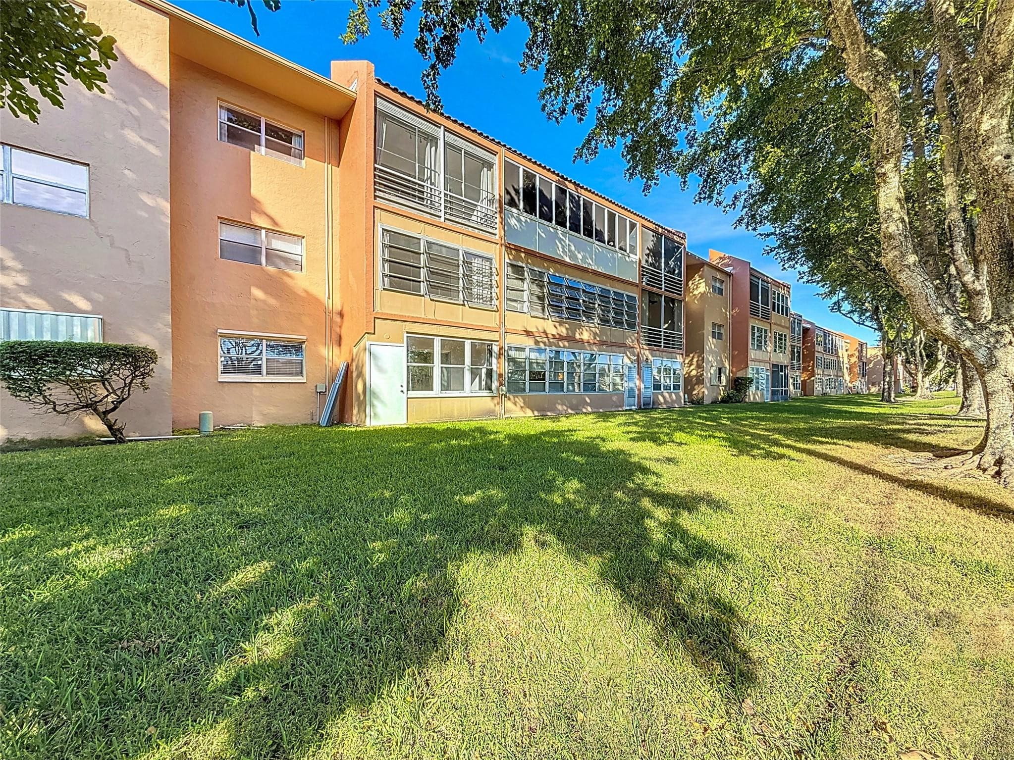 8818 W Mcnab Road 103, Tamarac, FL 33321 — photo 47 of 56
