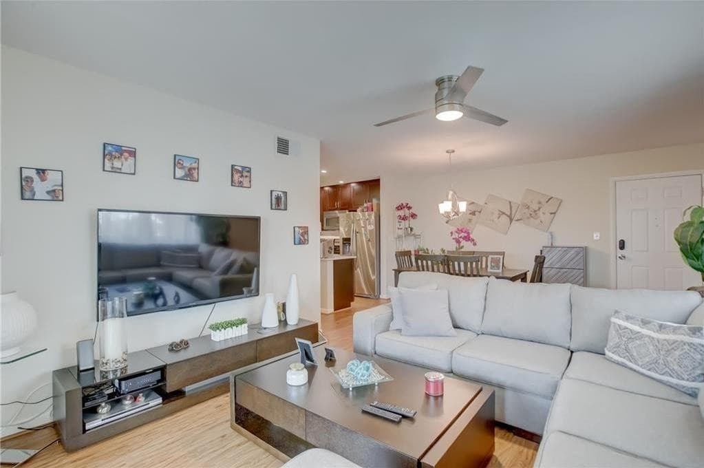 2990 NE 16th Avenue 301, Oakland Park, FL 33334 — photo 12 of 29