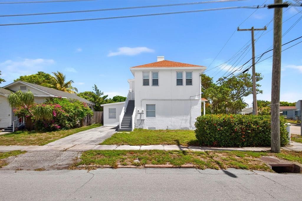 5423 Garden Avenue 3, West Palm Beach, FL 33405 — photo 4 of 4