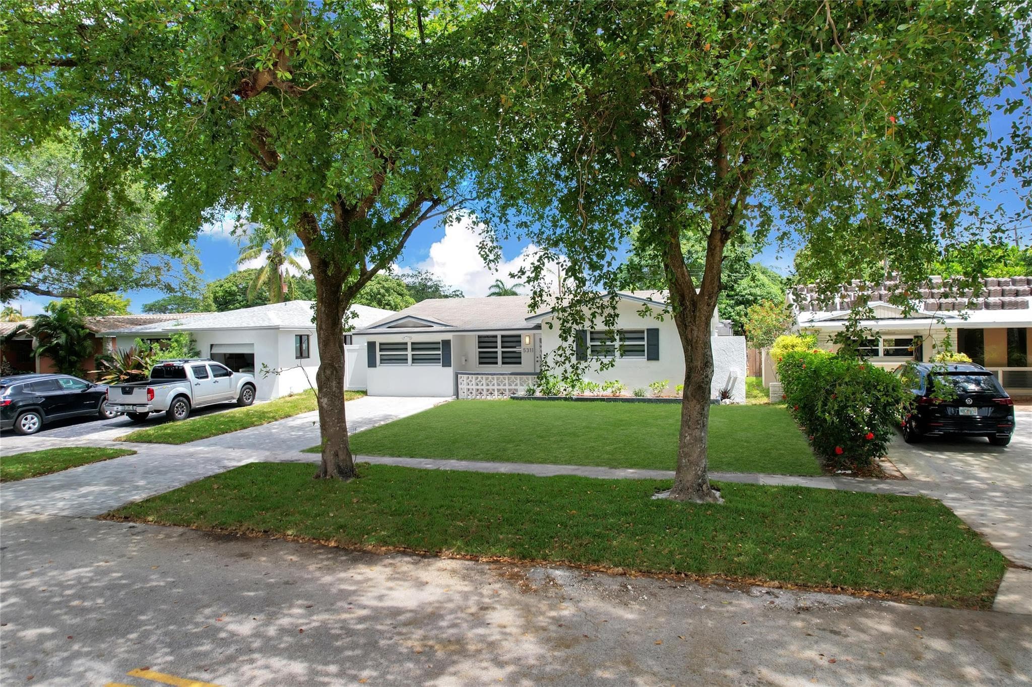5311 Pierce Street, Hollywood, FL 33021 — photo 2 of 52