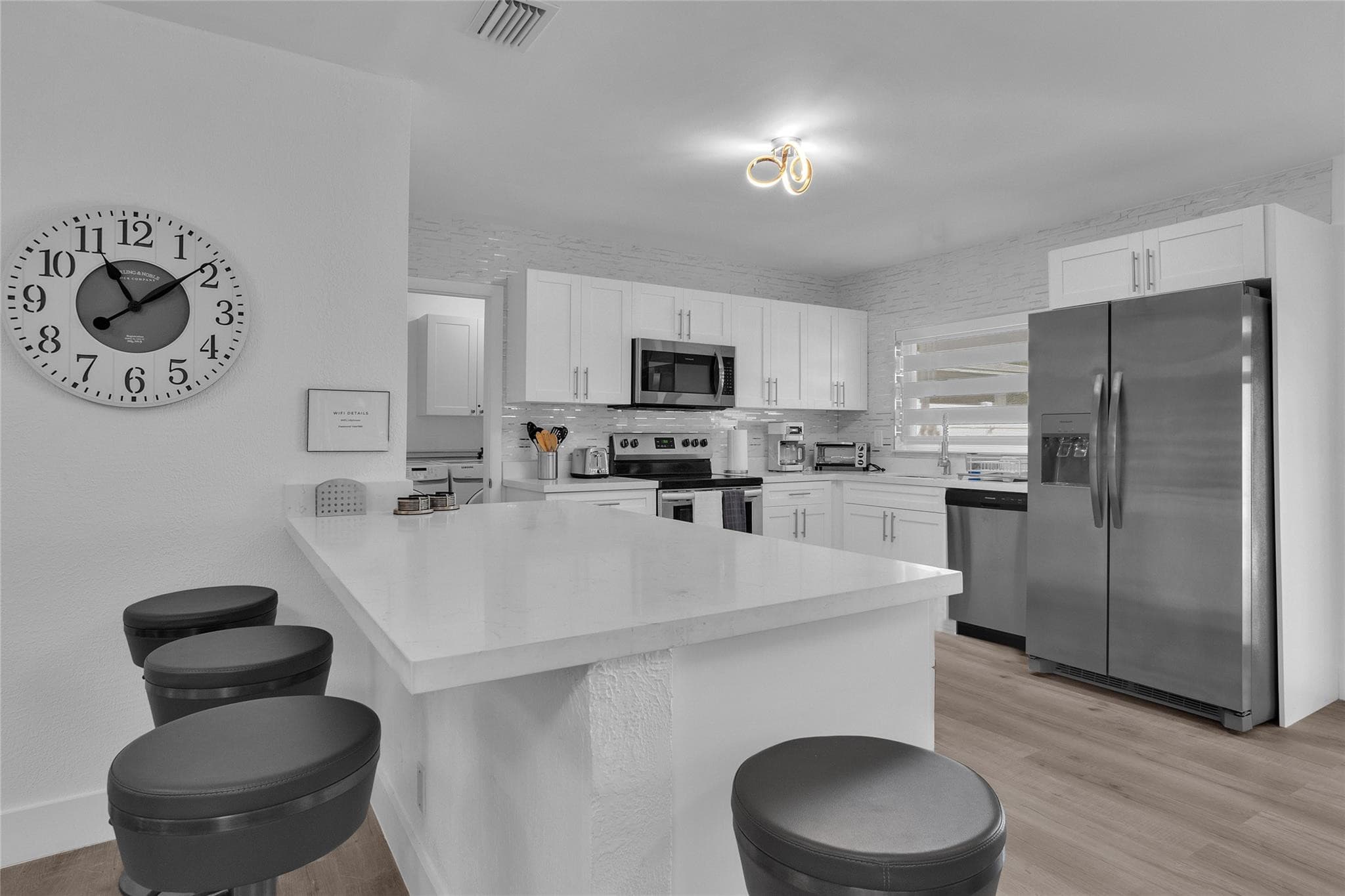 5311 Pierce Street, Hollywood, FL 33021 — photo 9 of 52