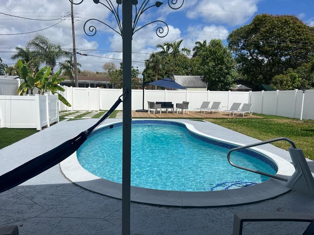5311 Pierce Street, Hollywood, FL 33021 — photo 46 of 52