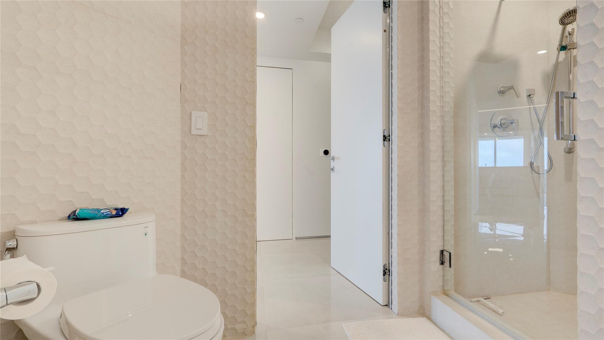 4240 Galt Ocean Drive 1006, Fort Lauderdale, FL 33308 — photo 26 of 48