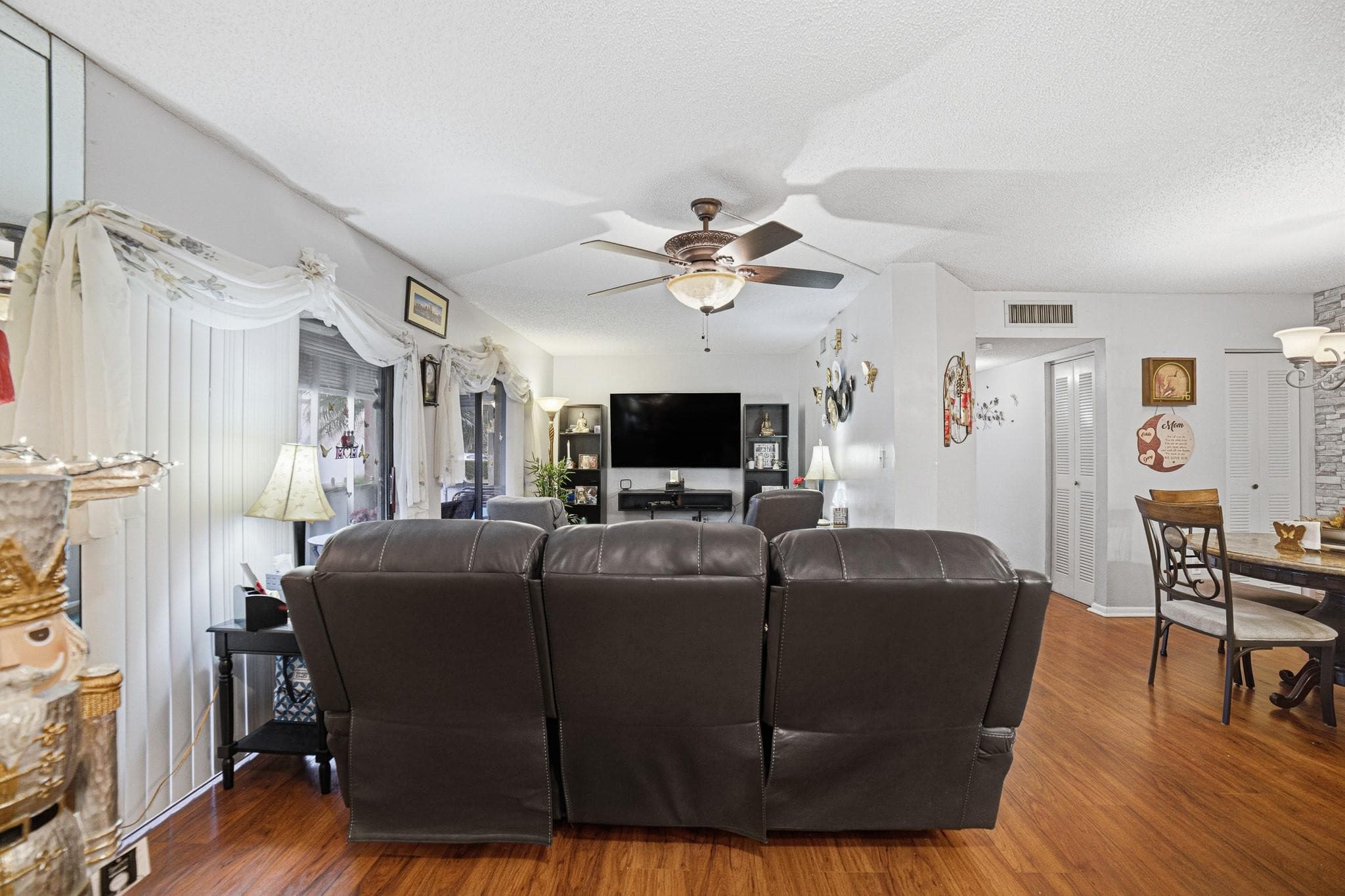 9754 N Belfort Circle 9754, Fort Lauderdale, FL 33321 — photo 18 of 35