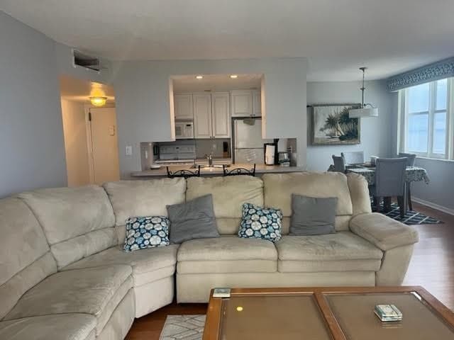 101 Briny Avenue 2402, Pompano Beach, FL 33062 — photo 4 of 30