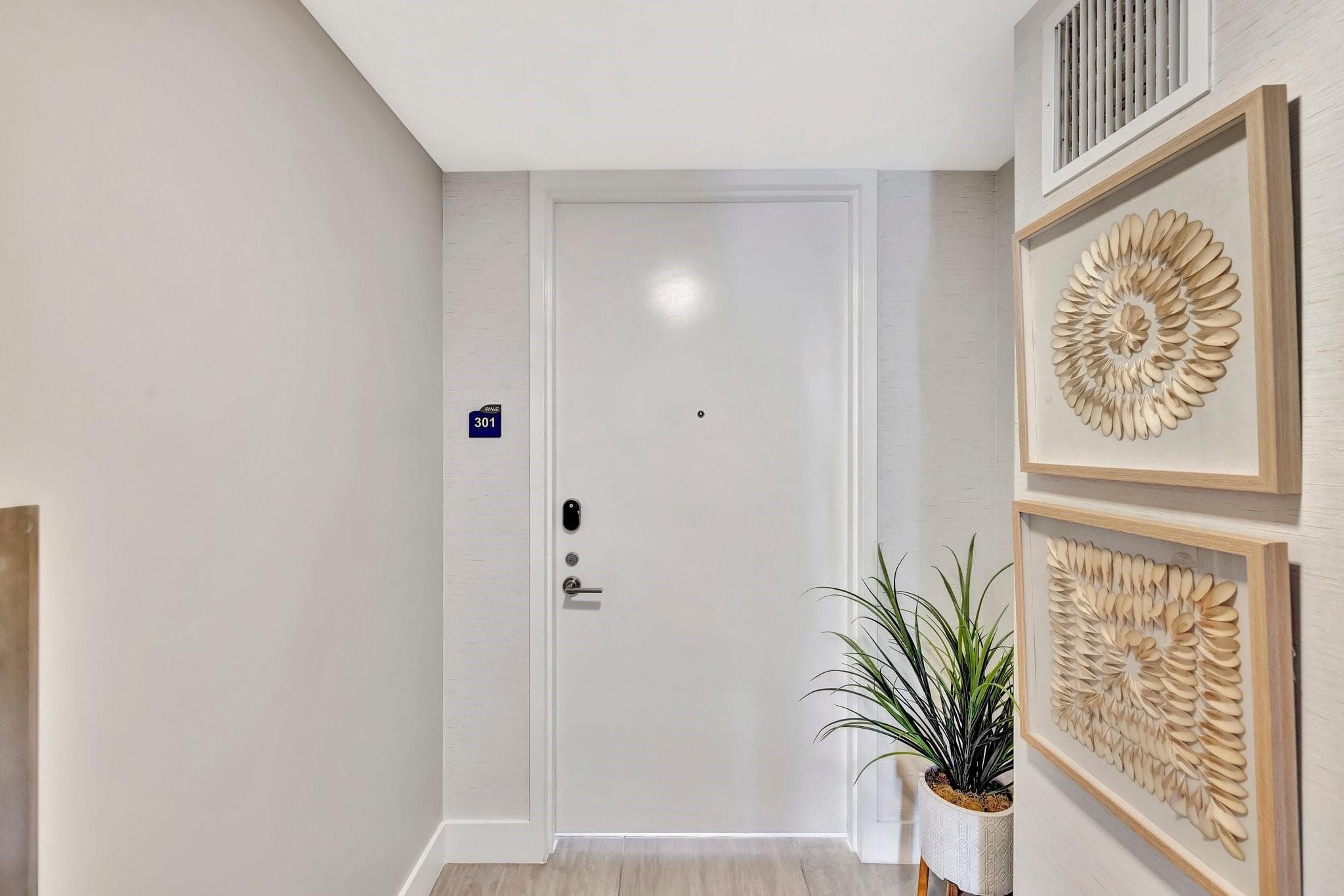 612 Bayshore Drive 301, Fort Lauderdale, FL 33304 — photo 5 of 77