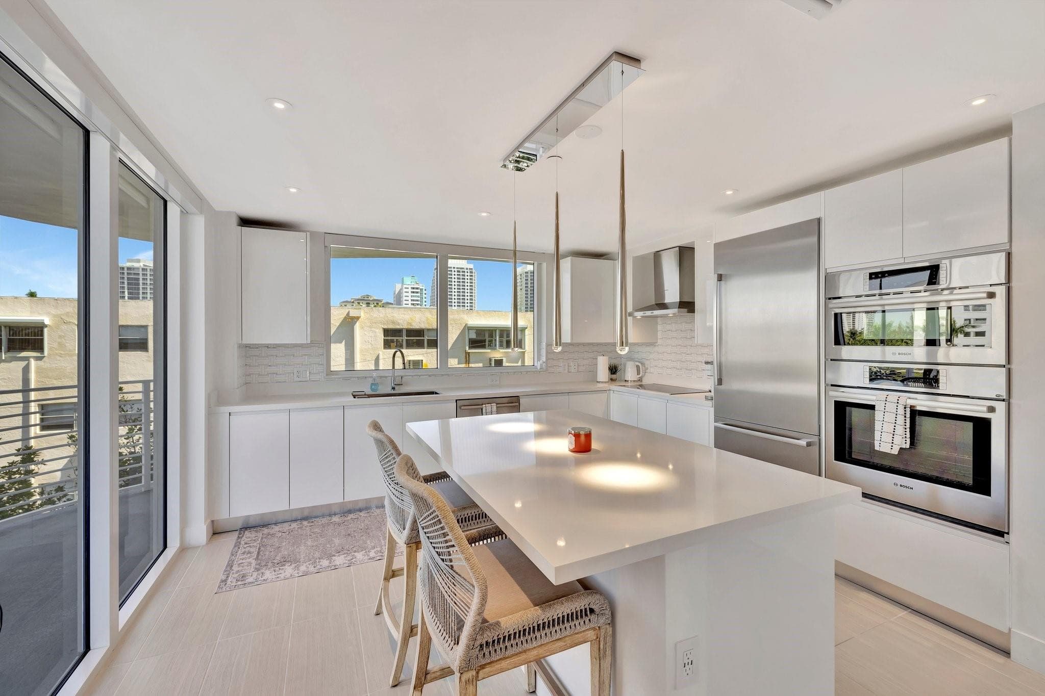 612 Bayshore Drive 301, Fort Lauderdale, FL 33304 — photo 20 of 77