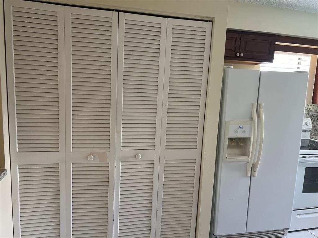 445 SE 21st Avenue 201, Deerfield Beach, FL 33441 — photo 9 of 29