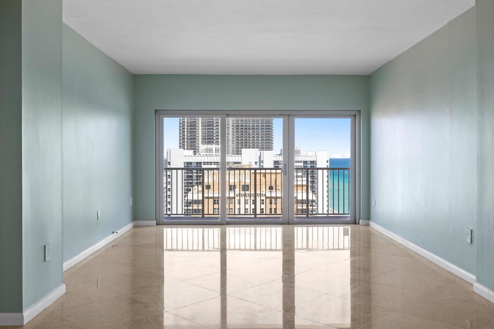 1950 S Ocean Drive PHB, Hallandale Beach, FL 33009 — photo 5 of 37