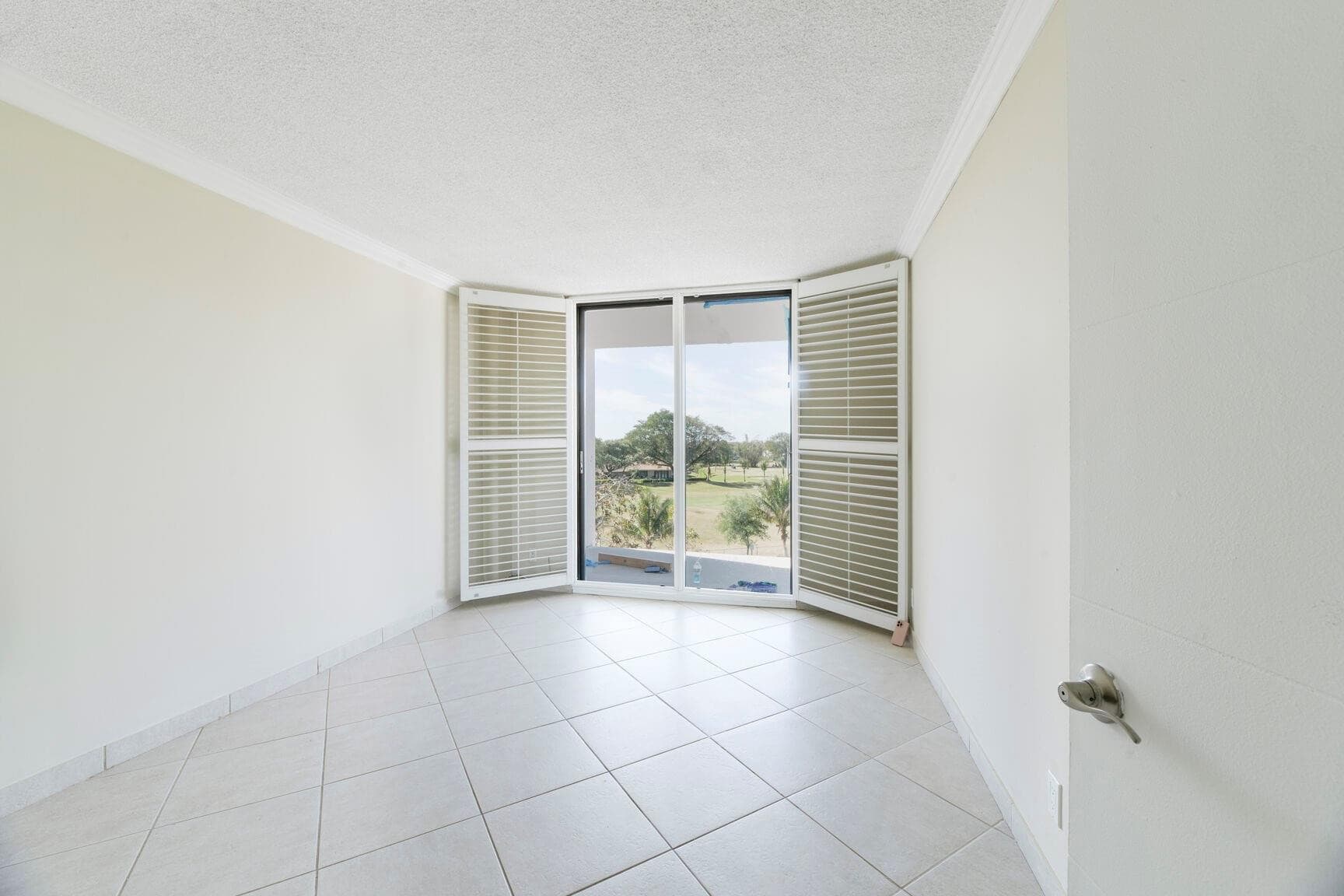 3800 N Hills Drive 402, Hollywood, FL 33021 — photo 7 of 17