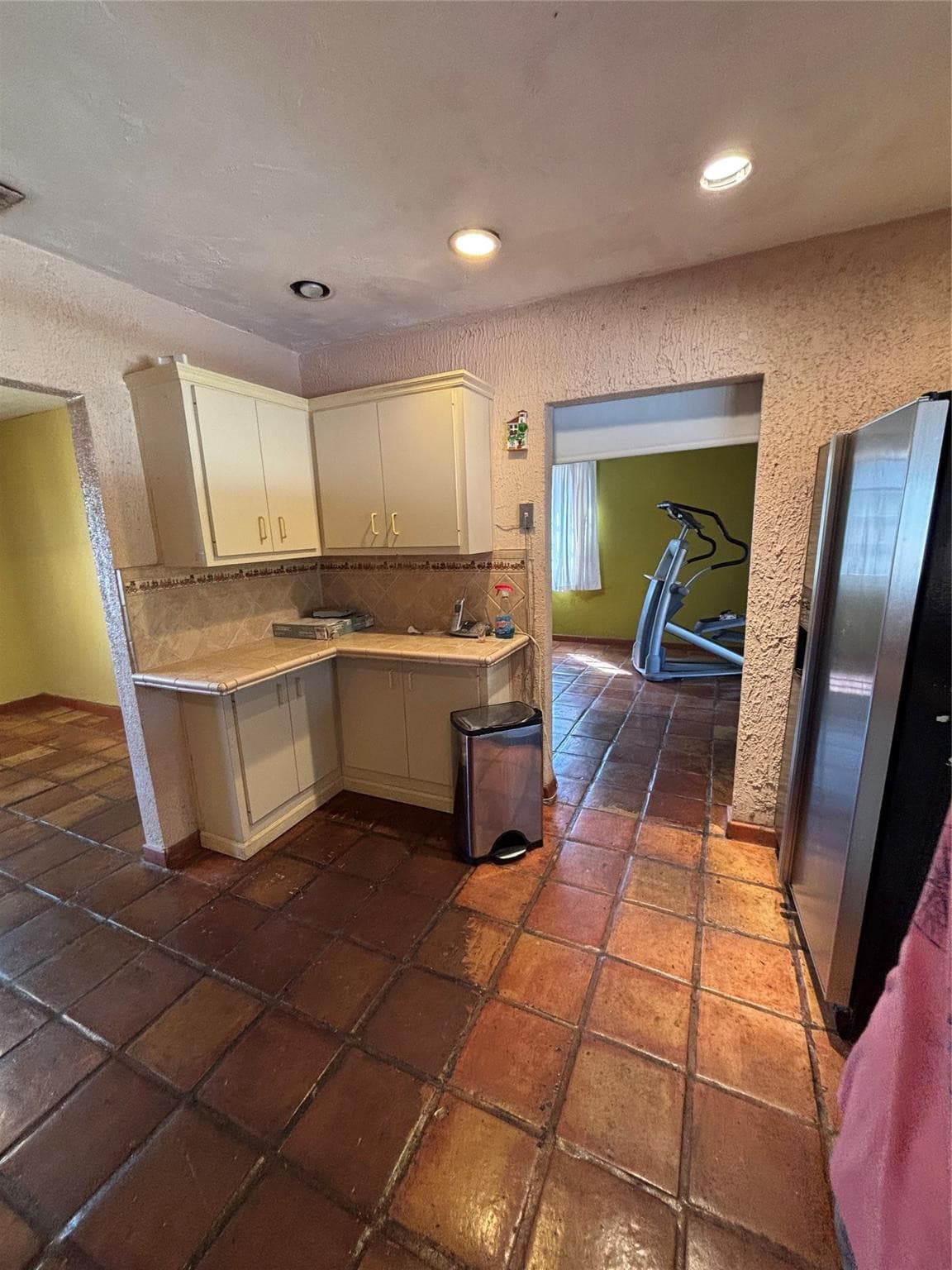 9261 SW 68th Street, Miami, FL 33173 — photo 16 of 24